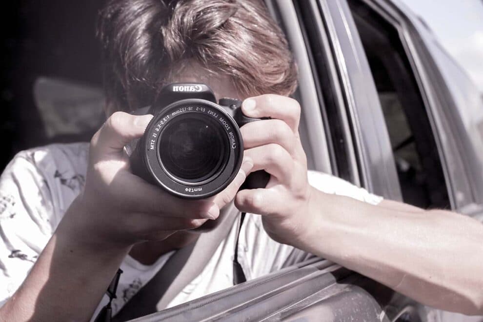 How to Take Perfect Photo Through a Car Window