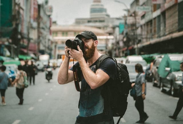Visual Trust in a Digital Economy: How Industrial Photography Supports Modern Entertainment Brands